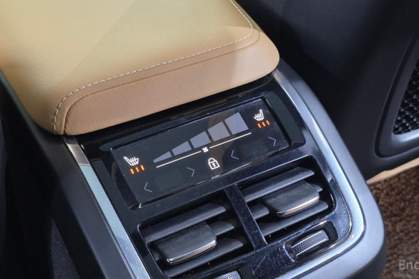 2022 Volvo XC60 с пробегом 77 380 км