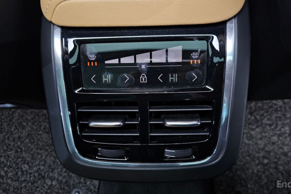 2021 Volvo XC60 с пробегом 58 299 км