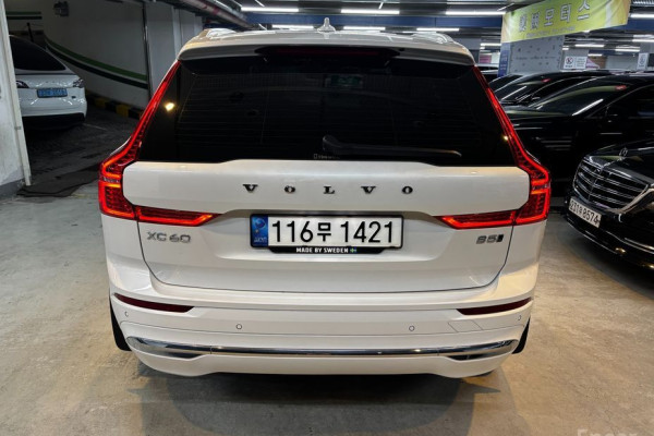 2022 Volvo XC60 с пробегом 74 000 км