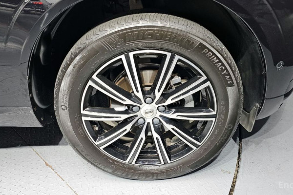 2021 Volvo XC60 с пробегом 59 313 км