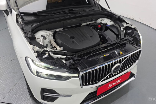 2022 Volvo XC60 с пробегом 25 557 км