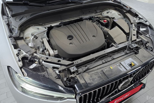 2022 Volvo XC60 с пробегом 45 562 км