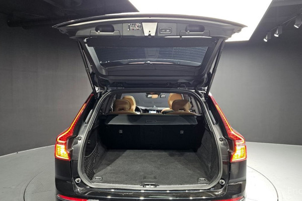 2021 Volvo XC60 с пробегом 59 313 км