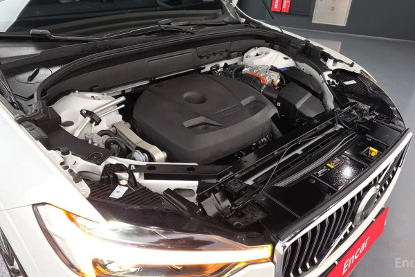 2022 Volvo XC60 с пробегом 35 074 км