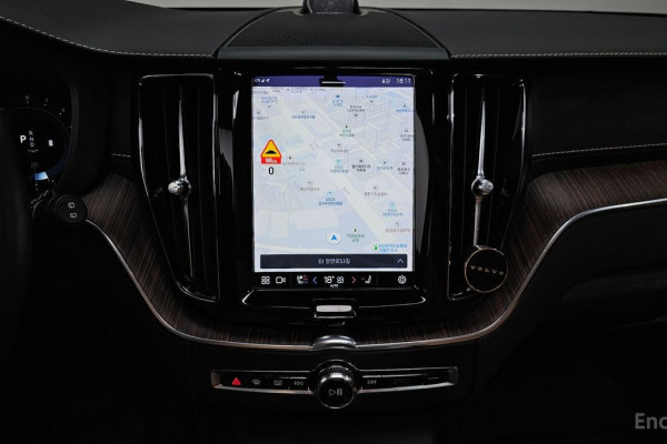 2022 Volvo XC60 с пробегом 43 004 км