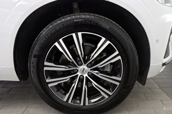 2022 Volvo XC60 с пробегом 109 625 км