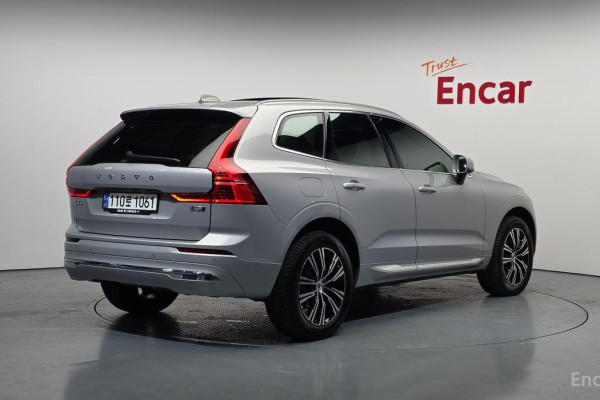 2022 Volvo XC60 с пробегом 42 788 км