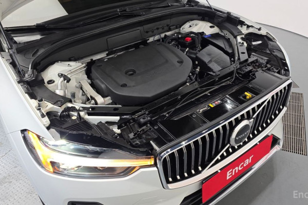 2021 Volvo XC60 с пробегом 62 128 км