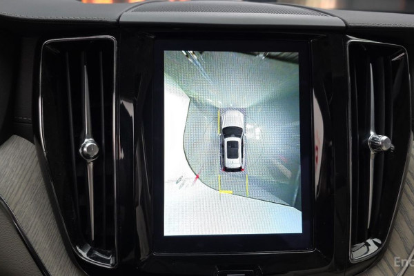 2022 Volvo XC60 с пробегом 35 074 км