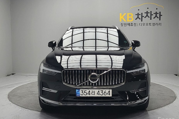 2023 Volvo XC60 с пробегом 82 952 км