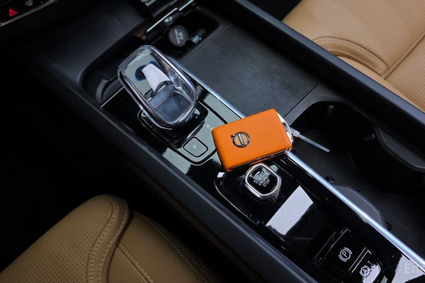 2021 Volvo XC60 с пробегом 62 128 км