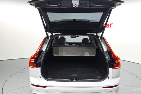 2022 Volvo XC60 с пробегом 35 074 км