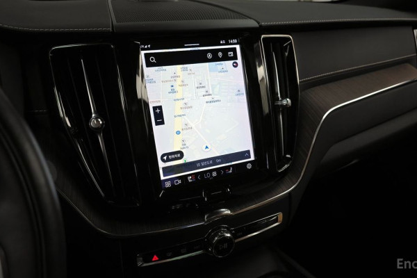 2022 Volvo XC60 с пробегом 109 625 км