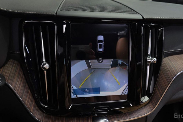 2021 Volvo XC60 с пробегом 62 128 км