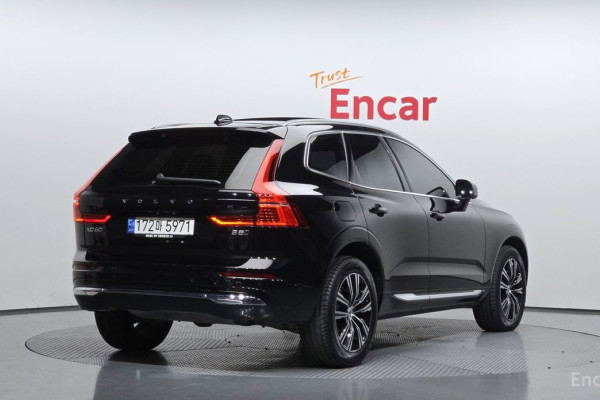 2022 Volvo XC60 с пробегом 28 319 км
