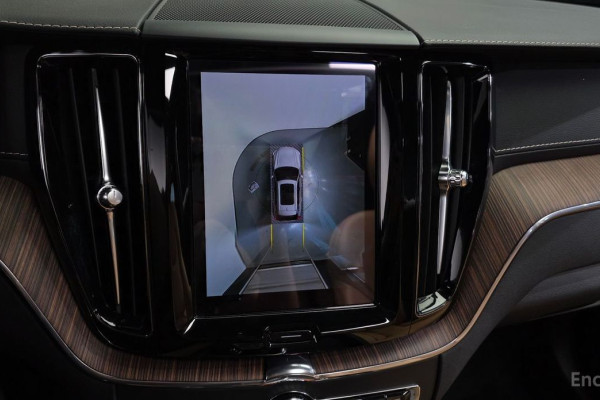 2021 Volvo XC60 с пробегом 62 128 км