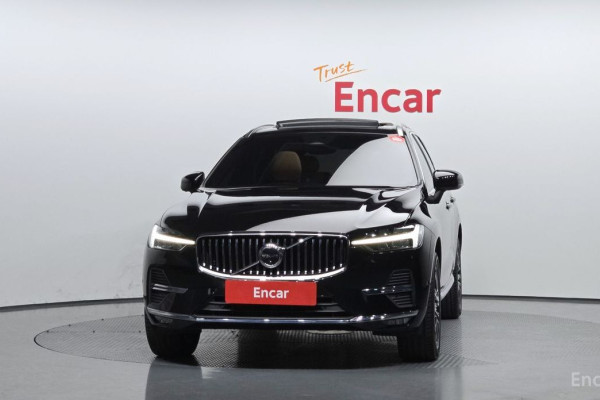 2022 Volvo XC60 с пробегом 28 319 км