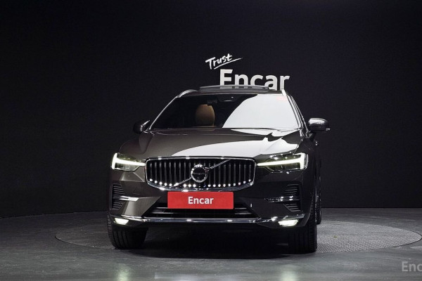 2022 Volvo XC60 с пробегом 29 003 км