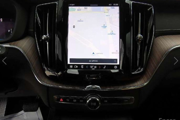 2021 Volvo XC60 с пробегом 22 834 км