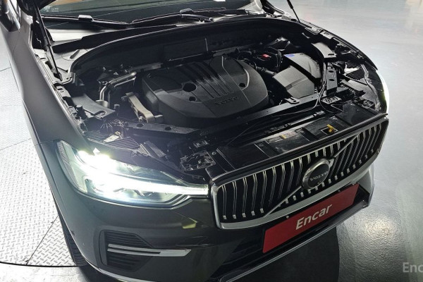 2022 Volvo XC60 с пробегом 29 003 км