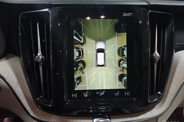 2021 Volvo XC60 с пробегом 99 526 км