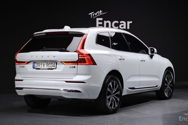2023 Volvo XC60 с пробегом 23 425 км