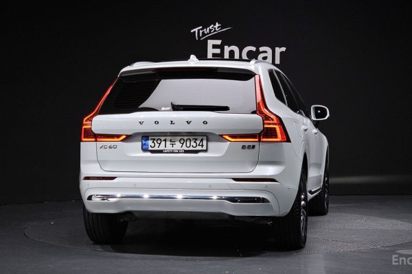 2023 Volvo XC60 с пробегом 23 425 км