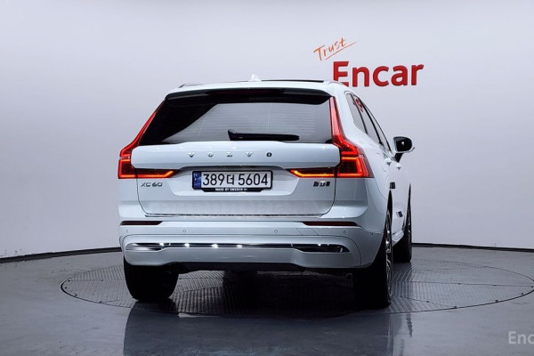 2023 Volvo XC60 с пробегом 51 675 км