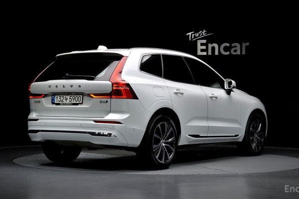 2022 Volvo XC60 с пробегом 35 679 км