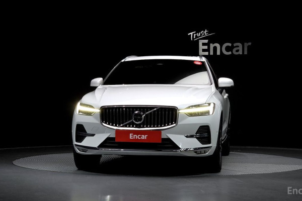 2022 Volvo XC60 с пробегом 35 679 км