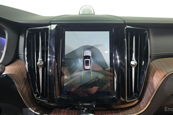 2022 Volvo XC60 с пробегом 54 605 км