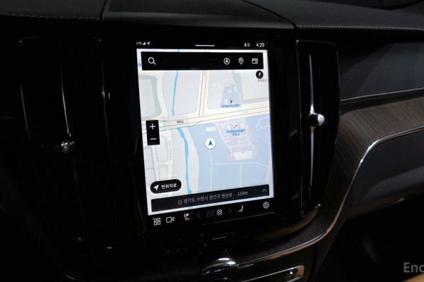 2022 Volvo XC60 с пробегом 35 679 км