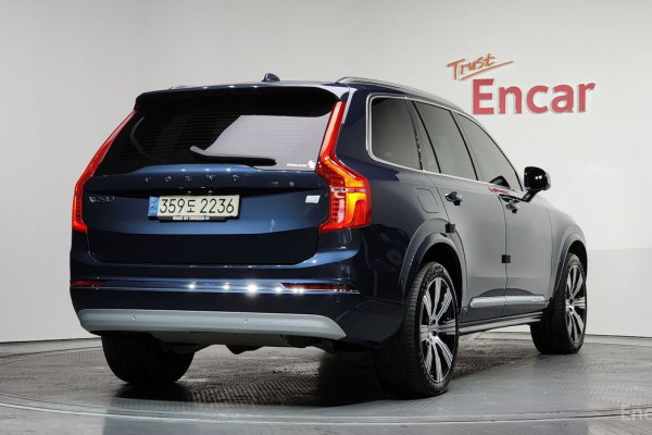 2022 Volvo XC90 с пробегом 73 733 км