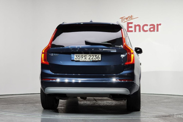 2022 Volvo XC90 с пробегом 73 733 км