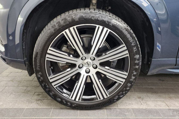 2022 Volvo XC90 с пробегом 73 733 км