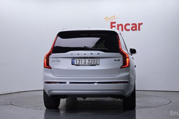 2022 Volvo XC90 с пробегом 72 865 км