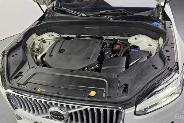2022 Volvo XC90 с пробегом 72 865 км