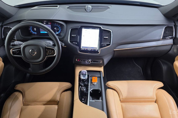 2022 Volvo XC90 с пробегом 16 850 км