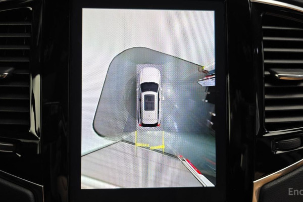 2022 Volvo XC90 с пробегом 16 850 км