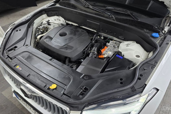 2022 Volvo XC90 с пробегом 147 443 км