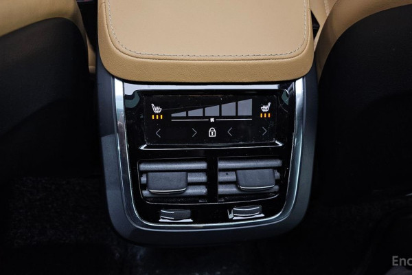 2022 Volvo XC90 с пробегом 72 865 км