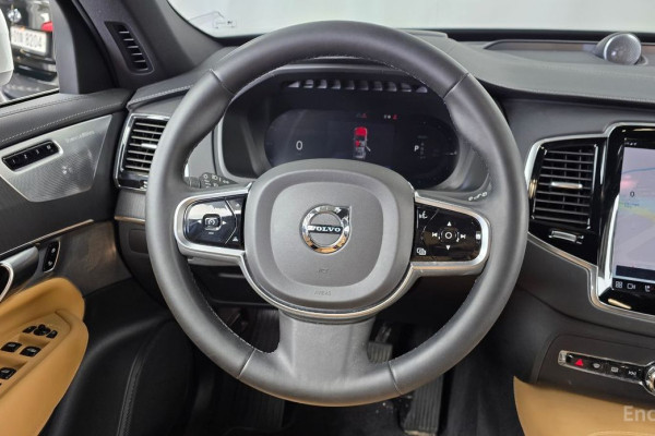 2022 Volvo XC90 с пробегом 147 443 км