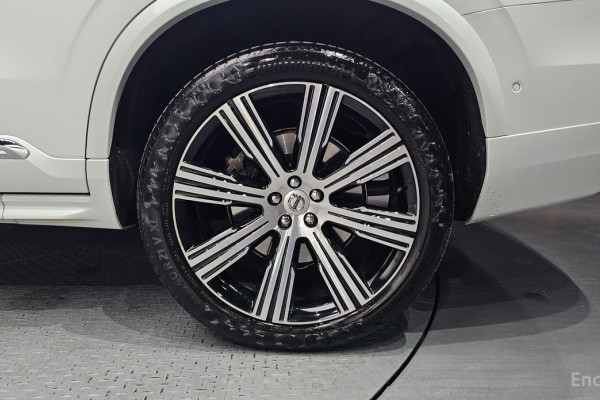 2022 Volvo XC90 с пробегом 22 115 км