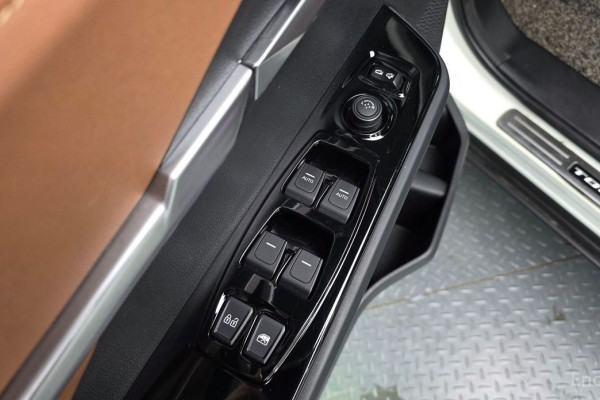 2022 KG Mobility Torres с пробегом 48 996 км