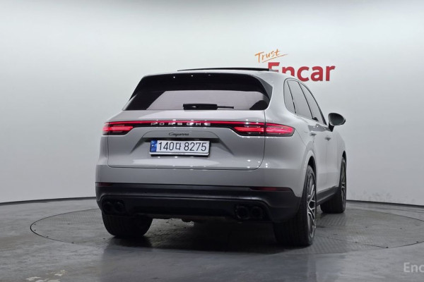 2022 Porsche Cayenne с пробегом 18 697 км