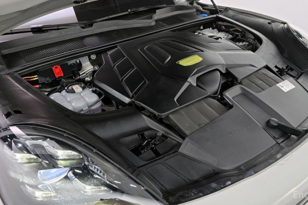 2022 Porsche Cayenne с пробегом 18 697 км