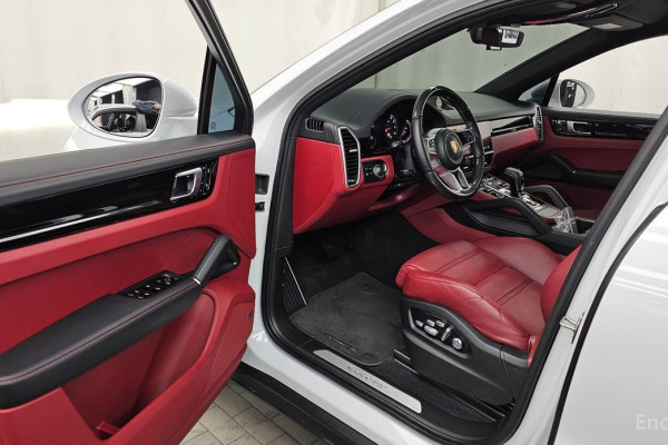 2021 Porsche Cayenne с пробегом 45 606 км