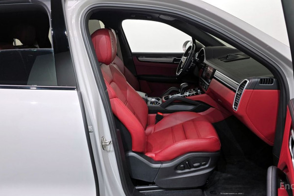 2022 Porsche Cayenne с пробегом 18 697 км