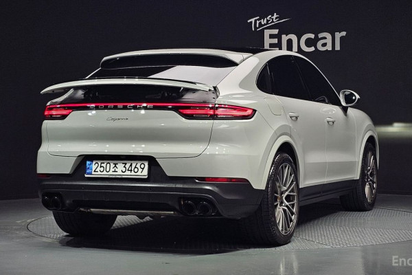 2022 Porsche Cayenne с пробегом 40 789 км
