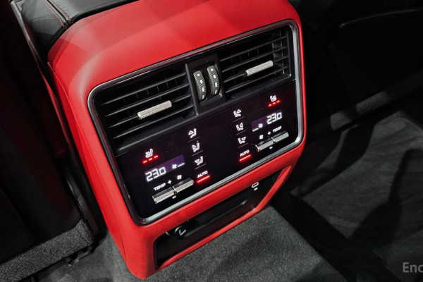 2022 Porsche Cayenne с пробегом 40 789 км